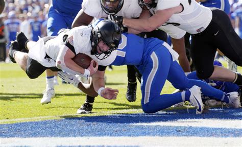 Air Force has six turnovers in loss to Army, likely squandering chance at New Year’s Six bowl and Commander-in-Chief trophy title